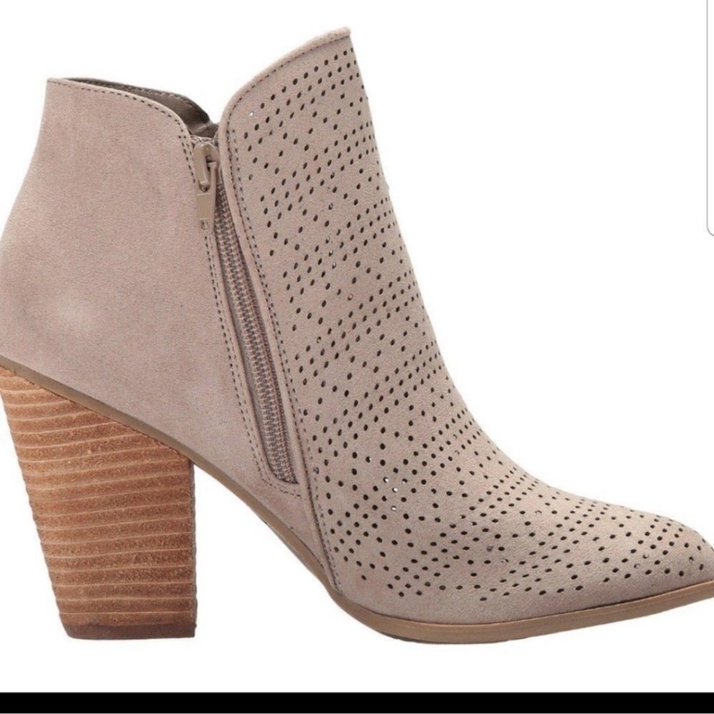 Carlos by Carlos Santana Hacey Perforated Tan Ankle Booties - Picture 2 of 7